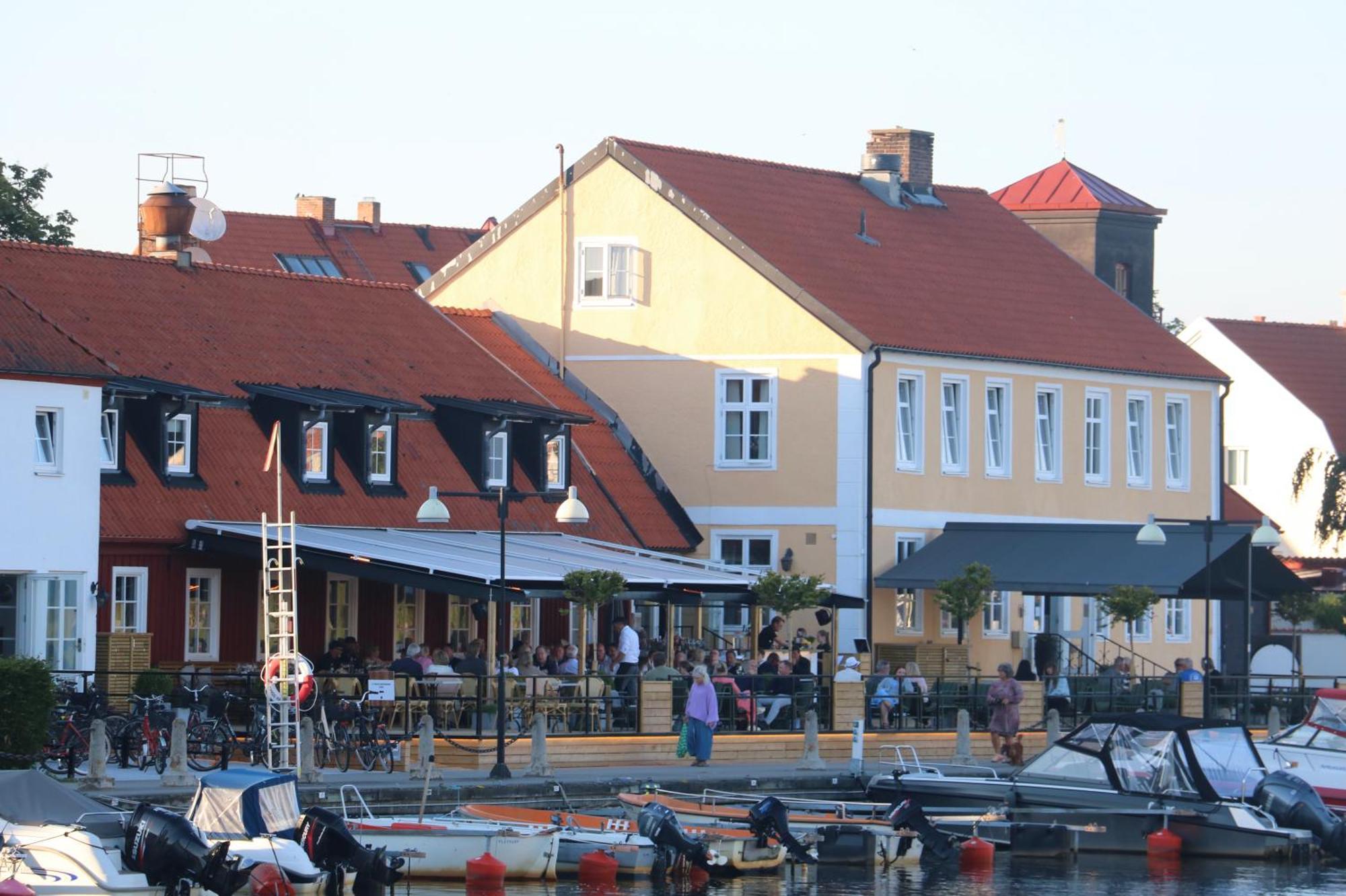 Ahus Gaestgivaregard Zewnętrze zdjęcie